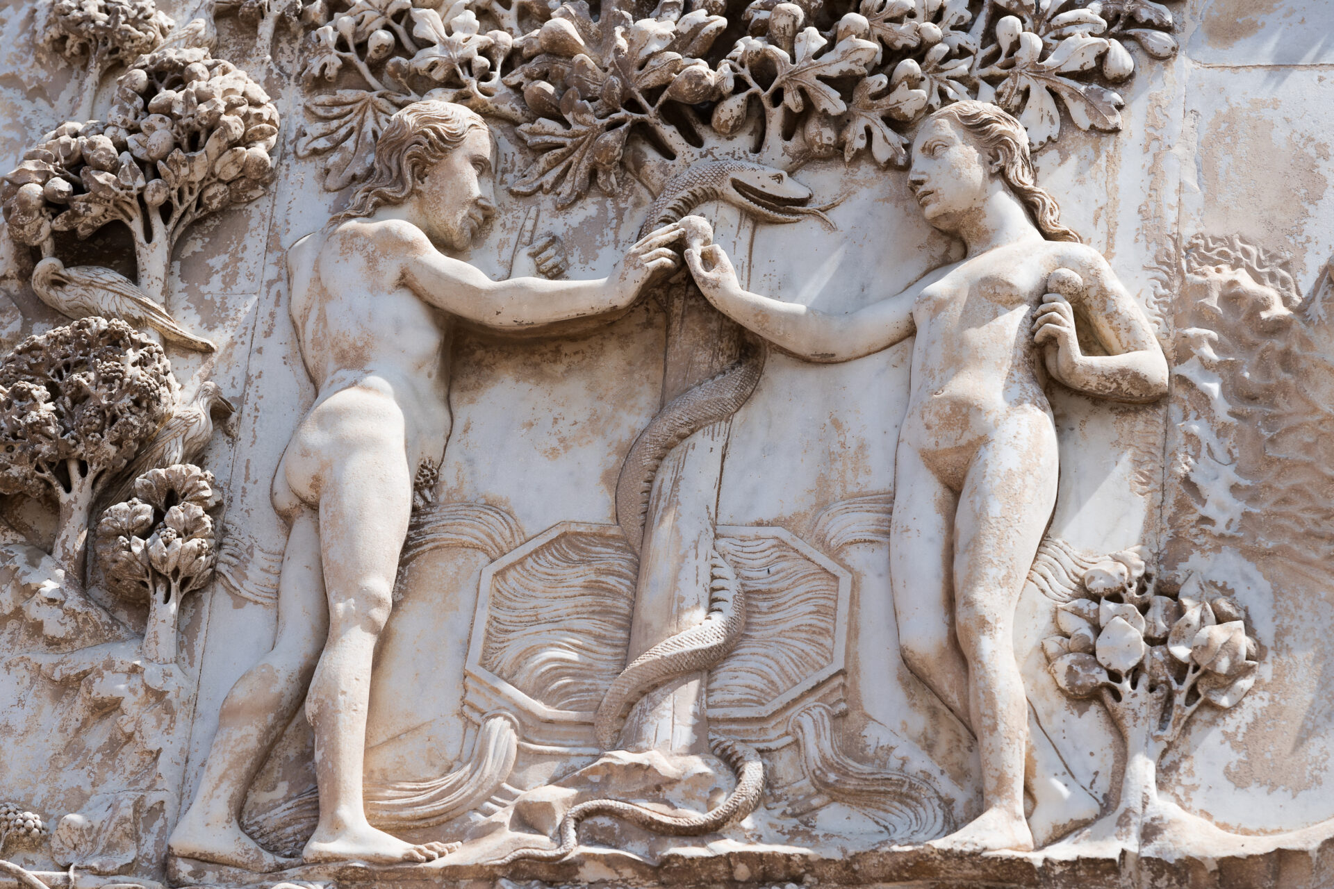 Adam und Eva | Dom Orvieto | Adobe Stock